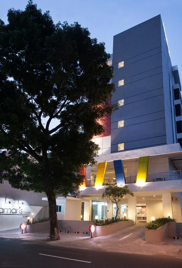 Amaris Hotel Sriwedari Solo Exterior photo